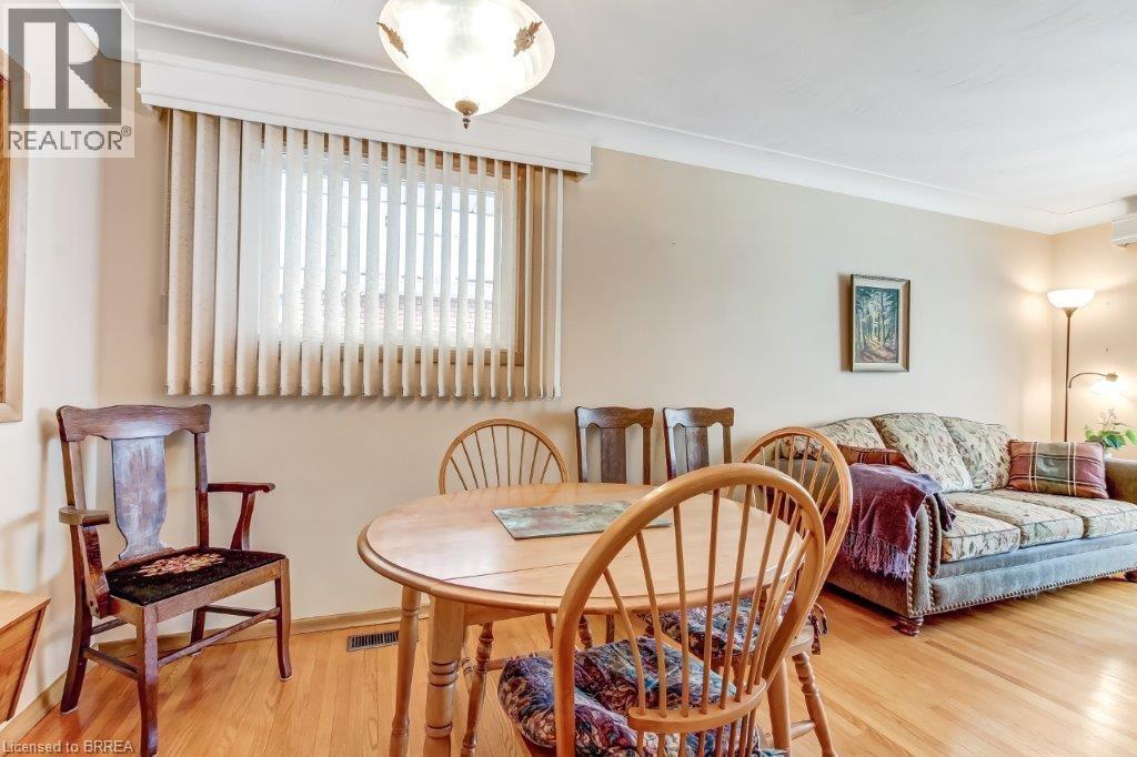 56 Balmoral Drive, Brantford, Ontario N3R 5B9 - Photo 5 - 40808530