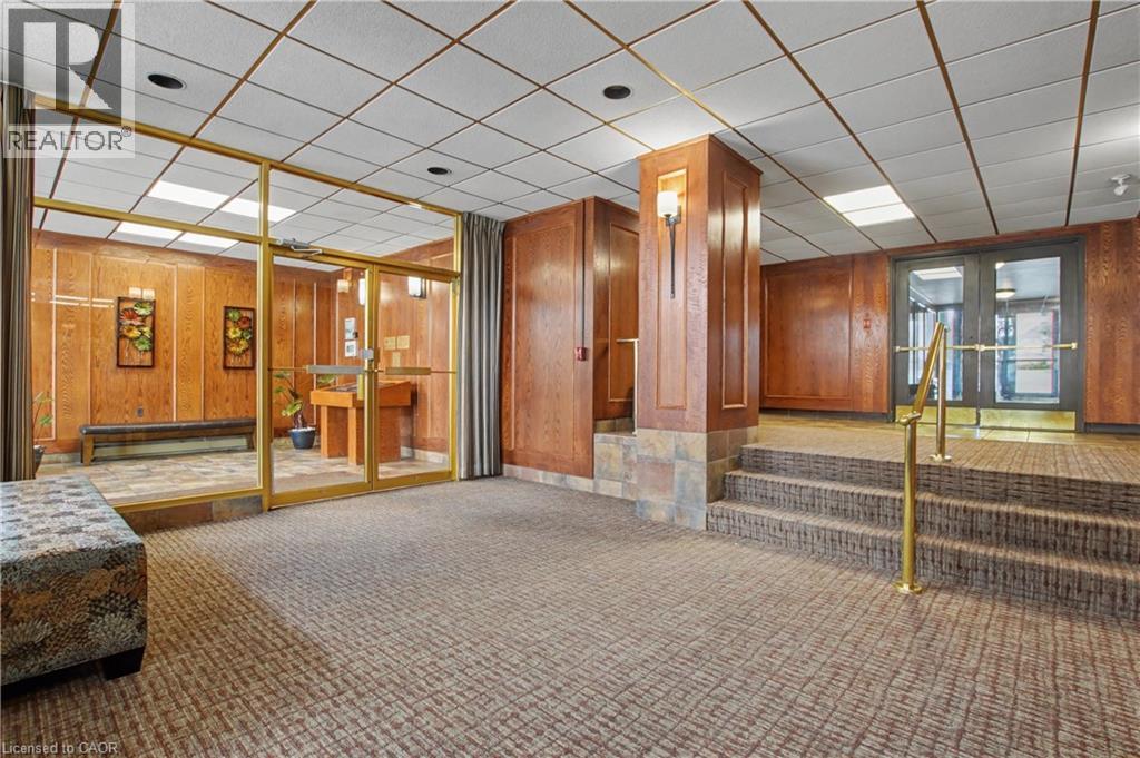 45 Westmount Road N Unit# 202, Waterloo, Ontario  N2L 2R3 - Photo 5 - 40813343