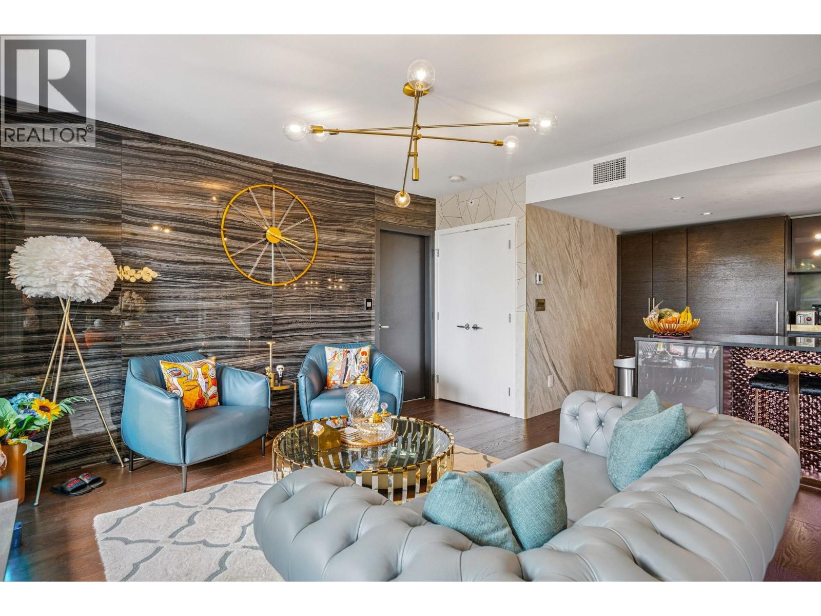 304 7128 Adera Street, Vancouver, British Columbia V6P 0H6 - Photo 4 - R3112259