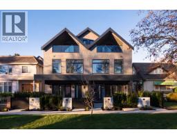 <div class="price">$1,990,000</div> 1 419 W 23rd Avenue, Vancouver<br><div style="margin-bottom:8px;"><small>Macdonald Realty</small></div><div class='bed_bath'>4 Bed | 4 Bath</div>