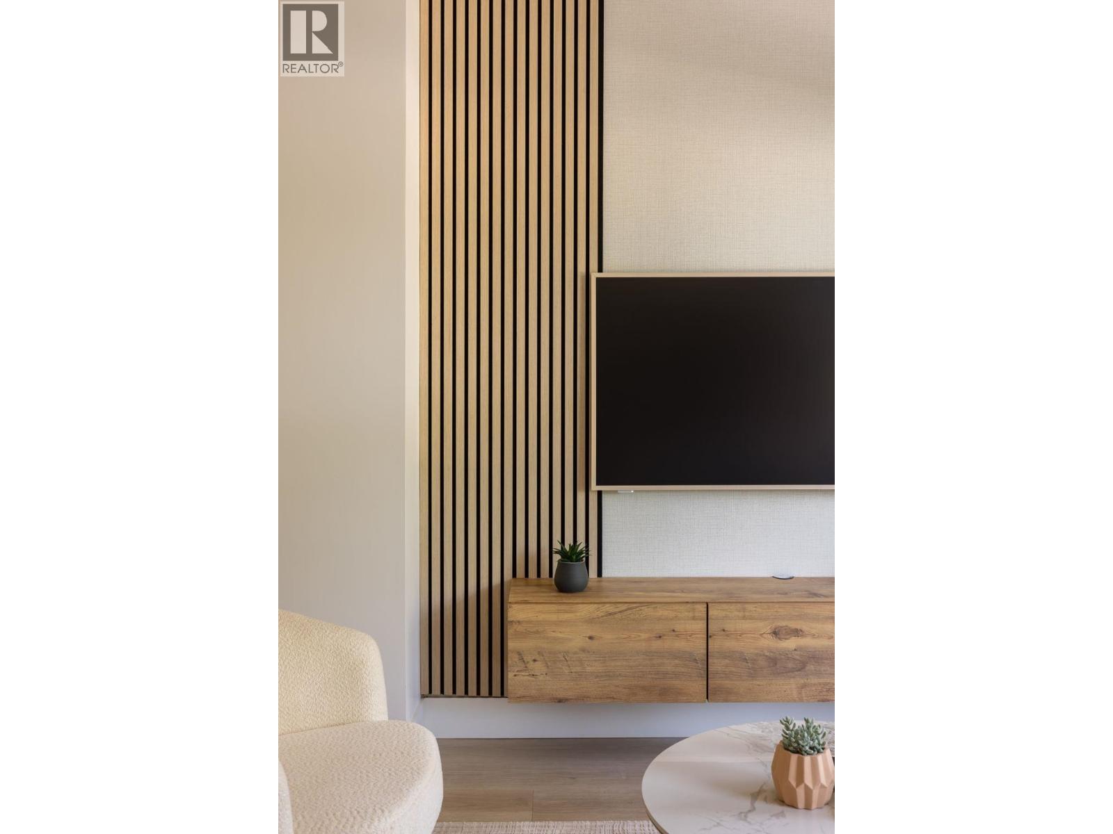 102 342 Mountain Highway, North Vancouver, British Columbia  V7J 2K8 - Photo 15 - R3112263