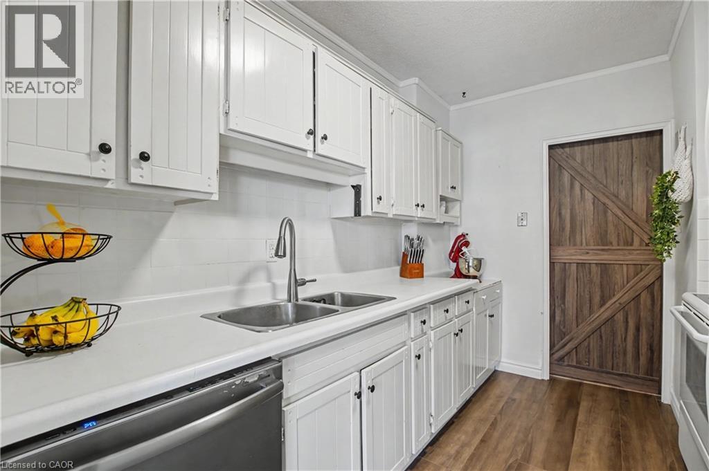 45 Westmount Road N Unit# 202, Waterloo, Ontario  N2L 2R3 - Photo 14 - 40813343