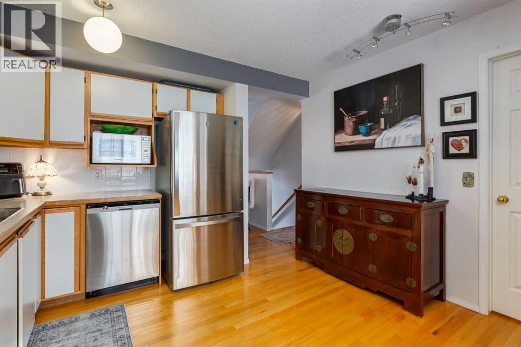 318 Hawkstone Manor Nw, Calgary, Alberta  T3G 3X2 - Photo 20 - A2294725