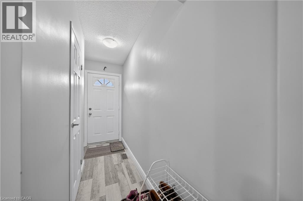 144 Jansen Avenue Unit# 10, Kitchener, Ontario  N2A 2L7 - Photo 4 - 40820361