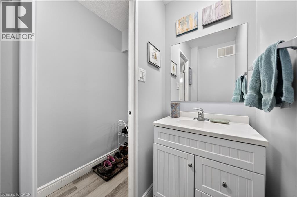 144 Jansen Avenue Unit# 10, Kitchener, Ontario  N2A 2L7 - Photo 5 - 40820361