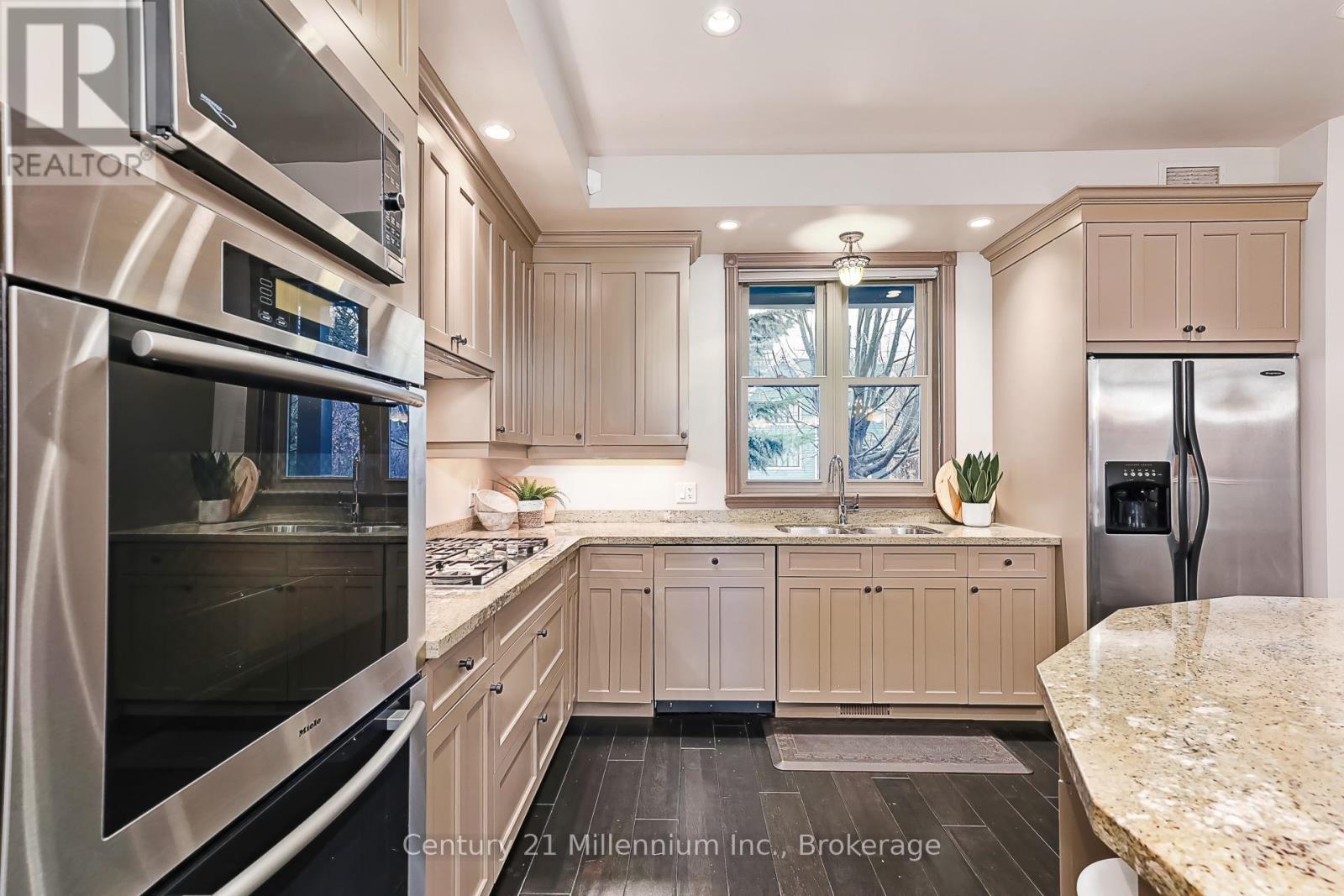 159 Snowbridge Way, Blue Mountains, Ontario  L9Y 0V1 - Photo 14 - X13006744