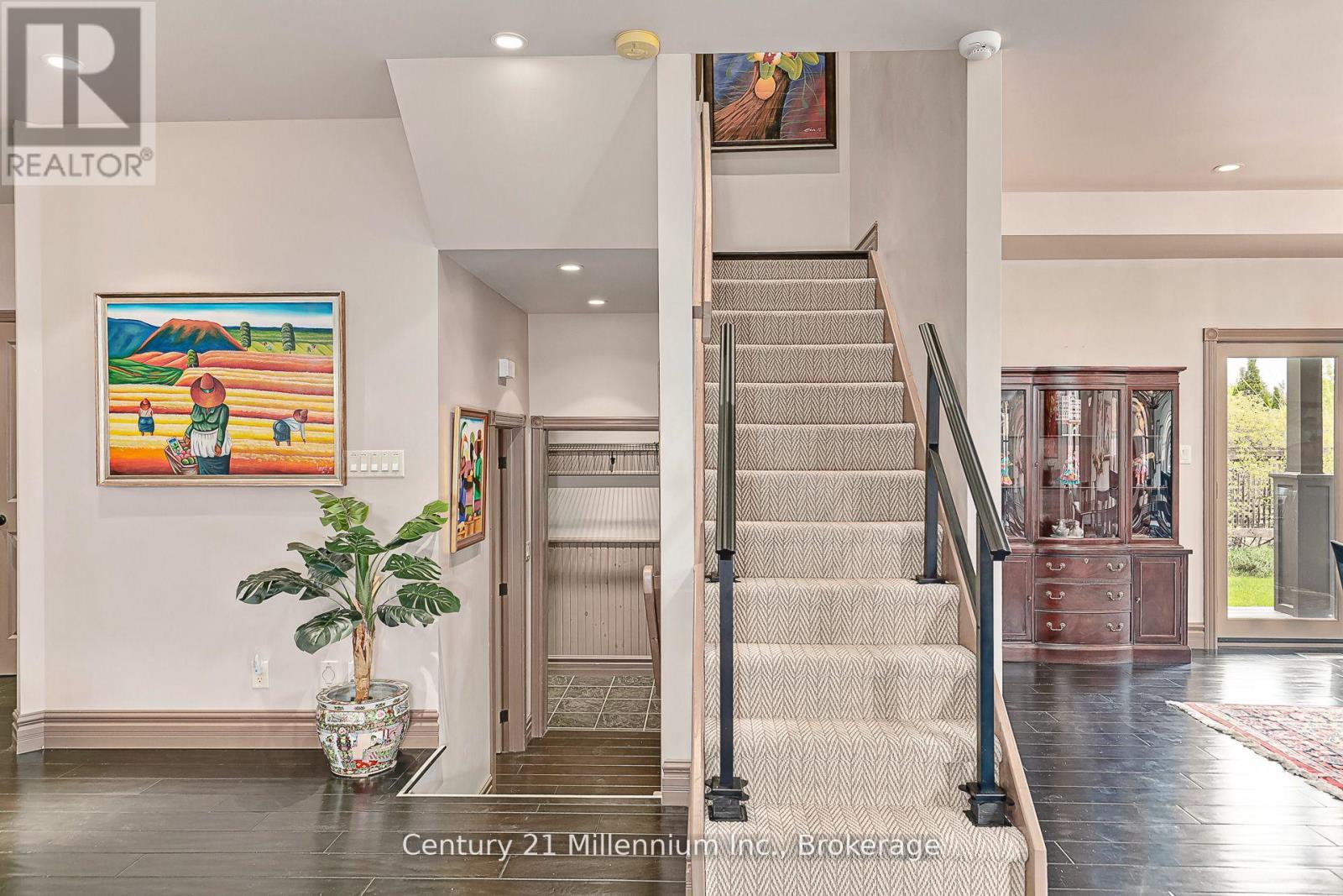 159 Snowbridge Way, Blue Mountains, Ontario  L9Y 0V1 - Photo 17 - X13006744