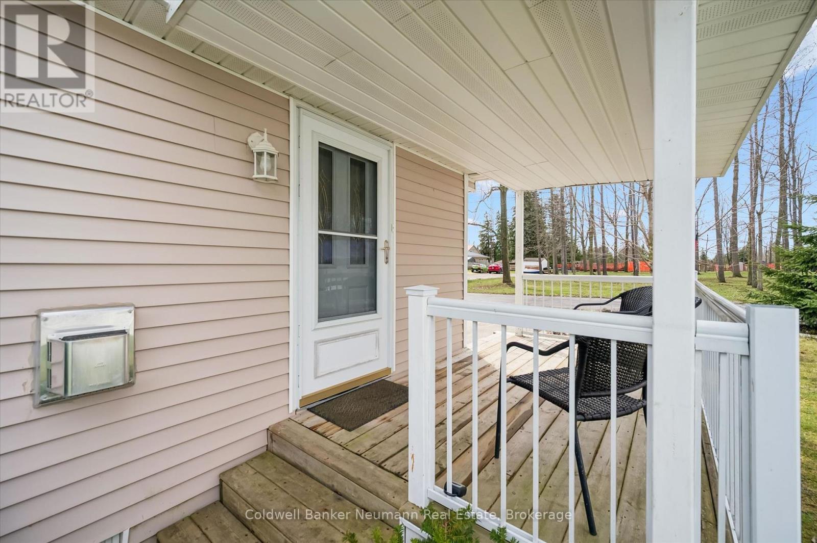 401 Teak Trail, Centre Wellington, Ontario  N1M 2W5 - Photo 3 - X13006782