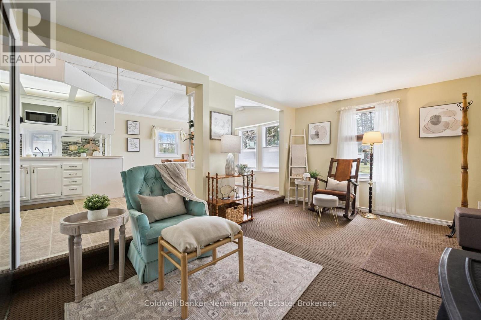 401 Teak Trail, Centre Wellington, Ontario  N1M 2W5 - Photo 6 - X13006782