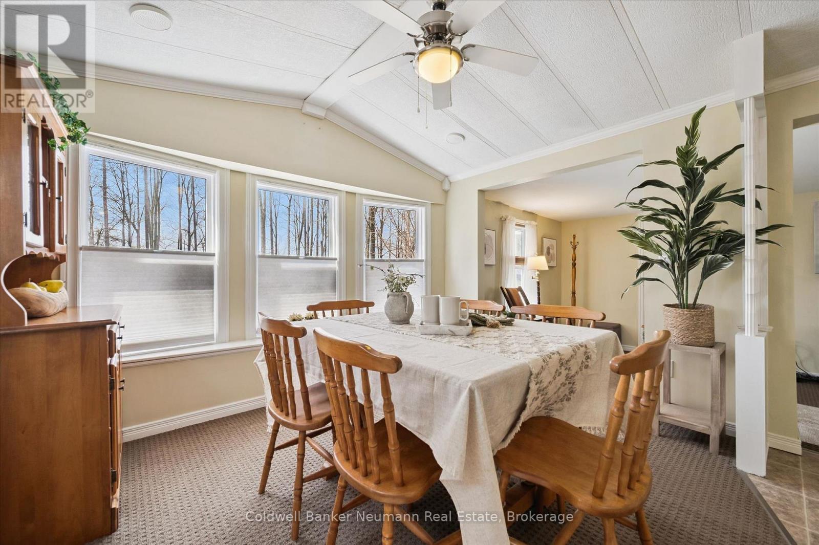 401 Teak Trail, Centre Wellington, Ontario  N1M 2W5 - Photo 9 - X13006782