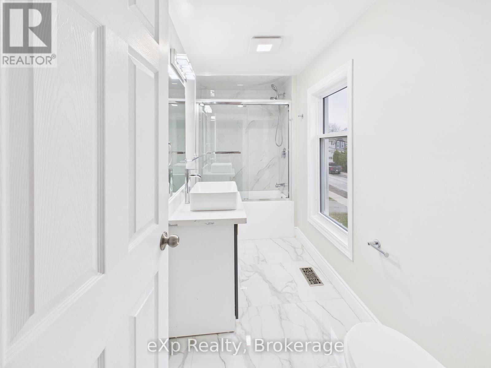 276 Foster Avenue, Belleville, Ontario  K8N 3R5 - Photo 33 - X13006854