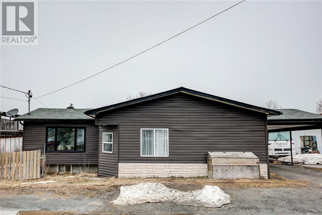 7157 Highway 17, Hagar, Ontario  P0M 1X0 - Photo 1 - 2127172