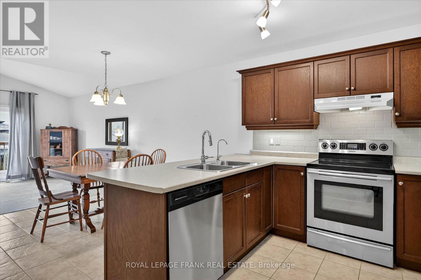 774 Hargrove Trail, Peterborough, Ontario  K9L 0B6 - Photo 5 - X13006858