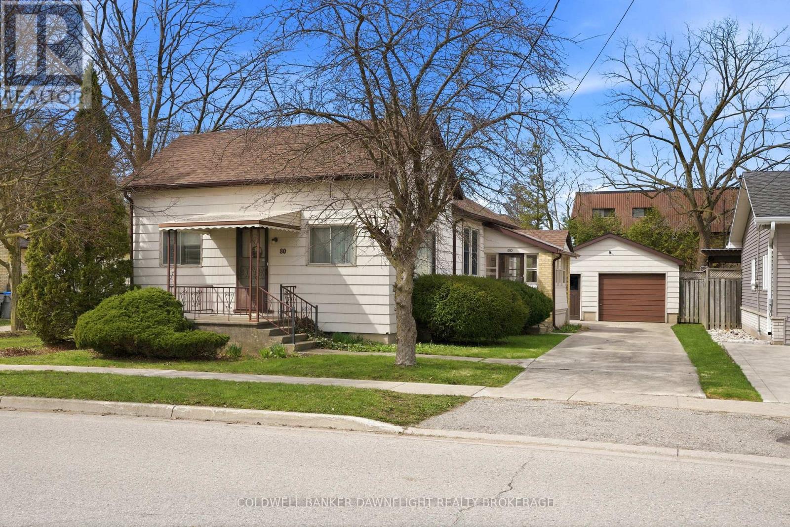 $339,90080 Sanders Street W, South Huron, Ontario