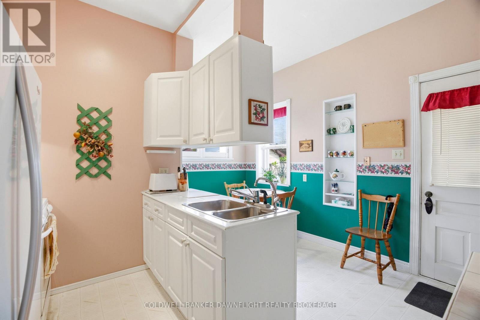 80 Sanders Street W, South Huron, Ontario  N0M 1S2 - Photo 19 - X13006790