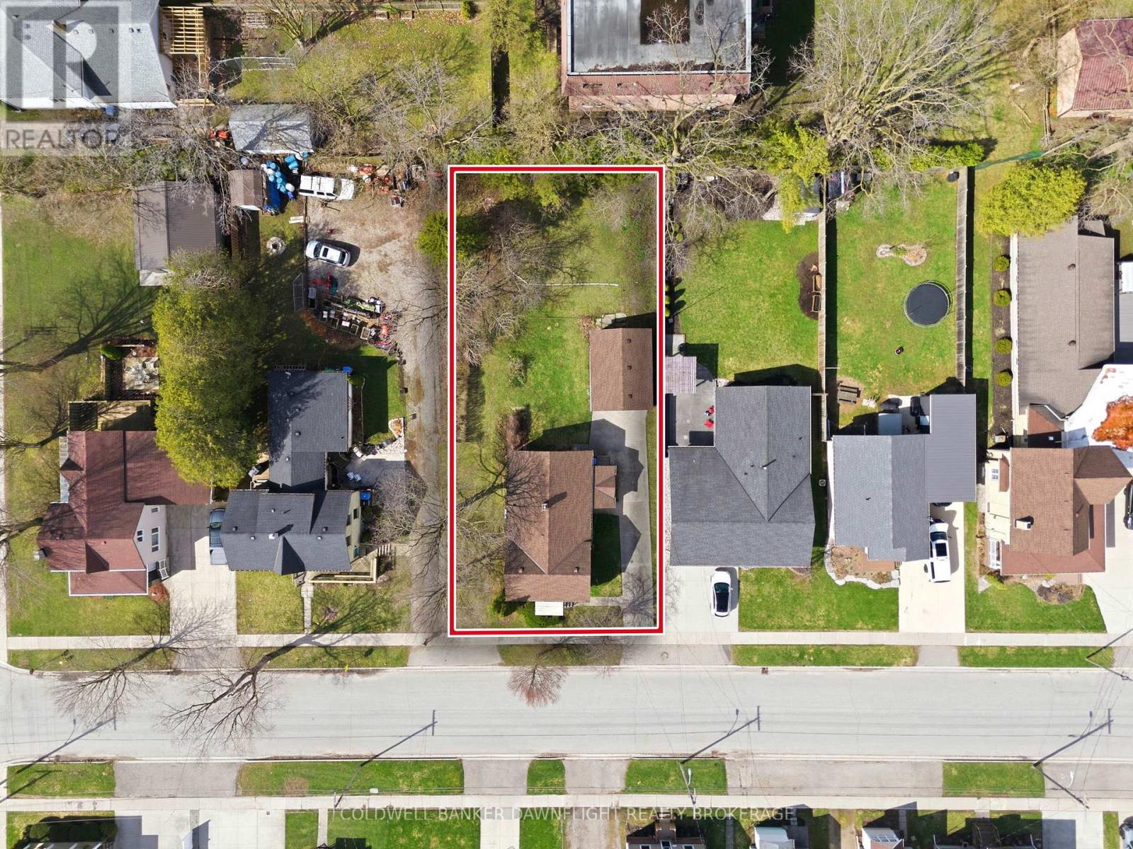 80 Sanders Street W, South Huron, Ontario  N0M 1S2 - Photo 2 - X13006790