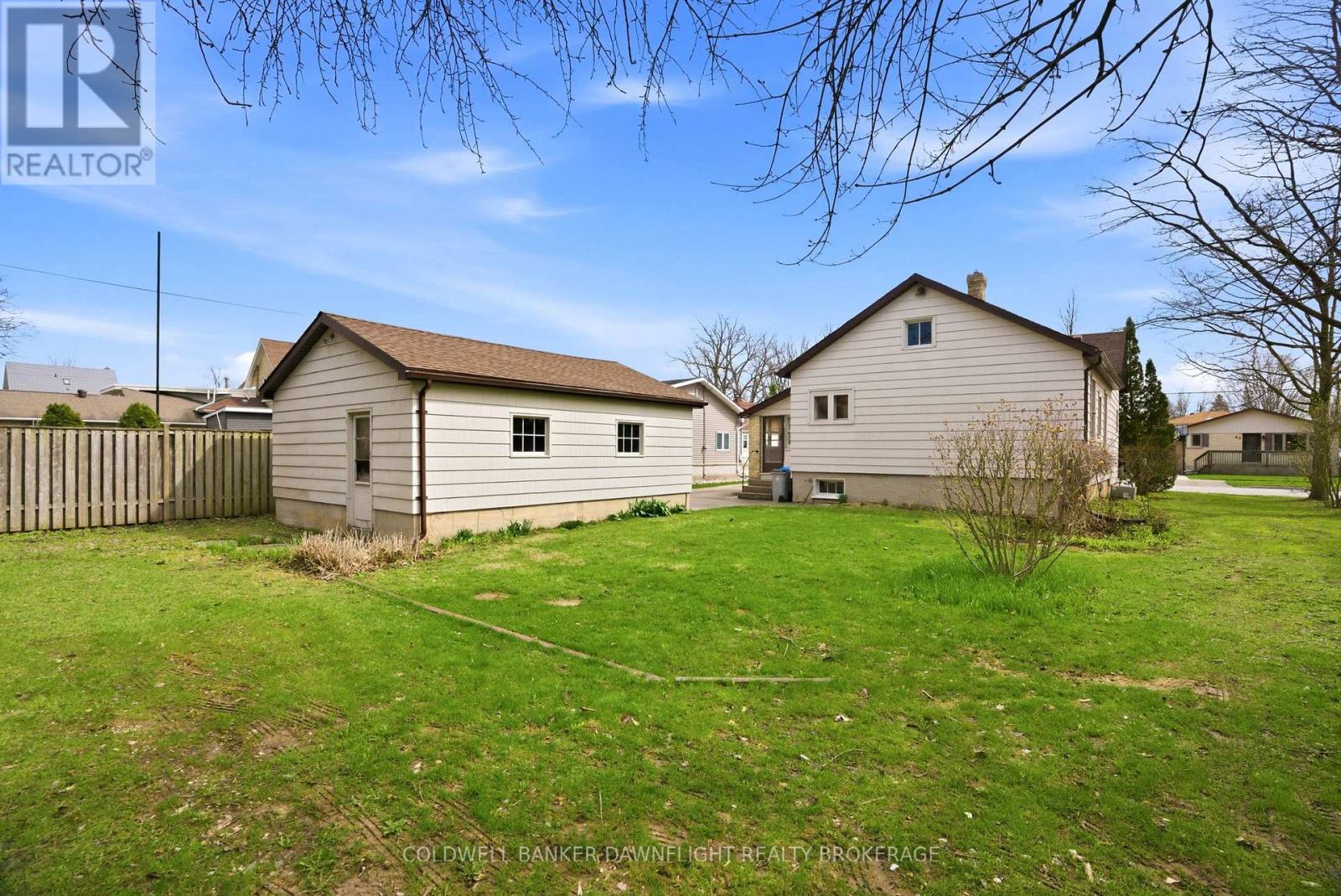 80 Sanders Street W, South Huron, Ontario  N0M 1S2 - Photo 40 - X13006790