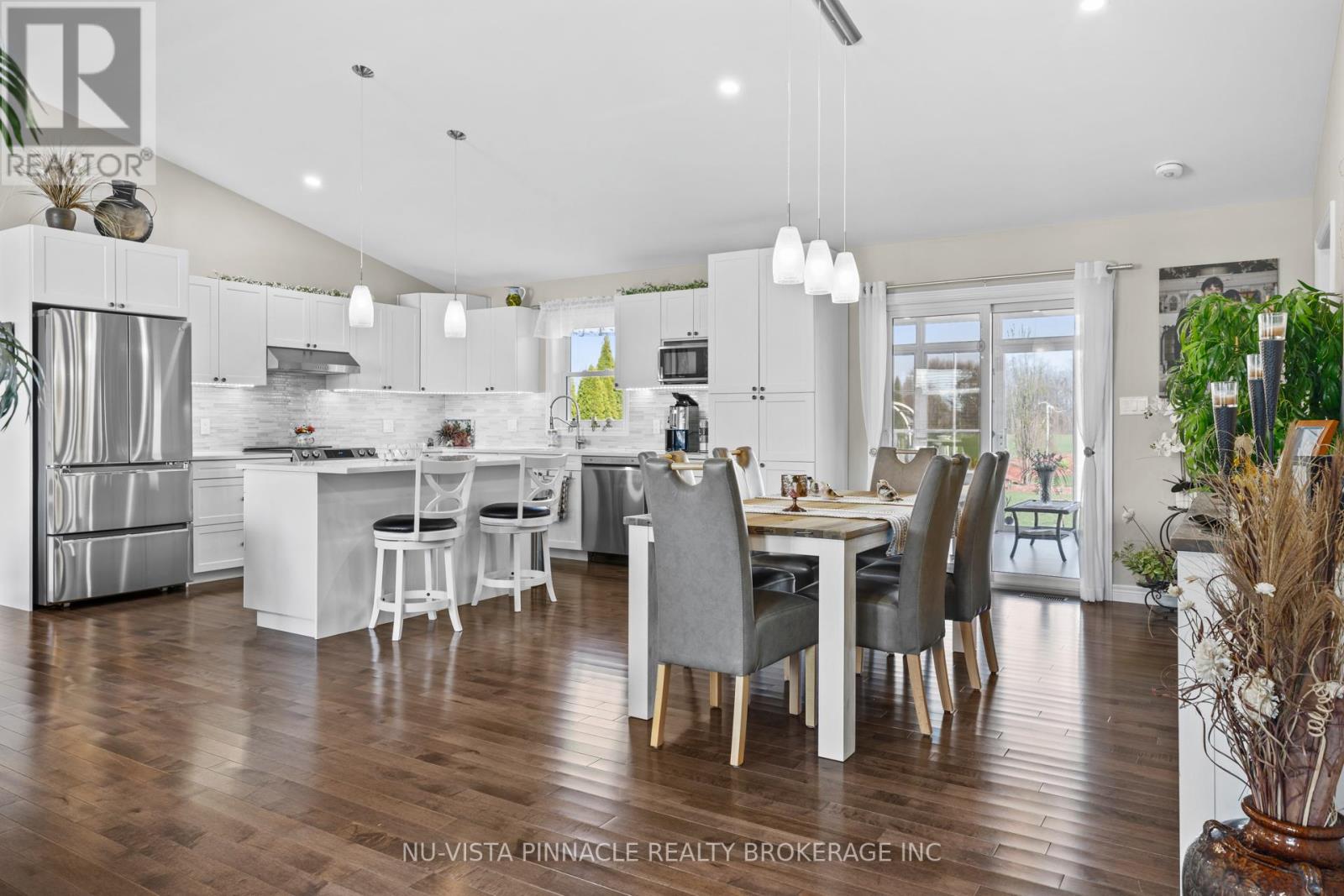 3864 St Clair Parkway, St. Clair, Ontario  N0P 2B0 - Photo 7 - X13006864