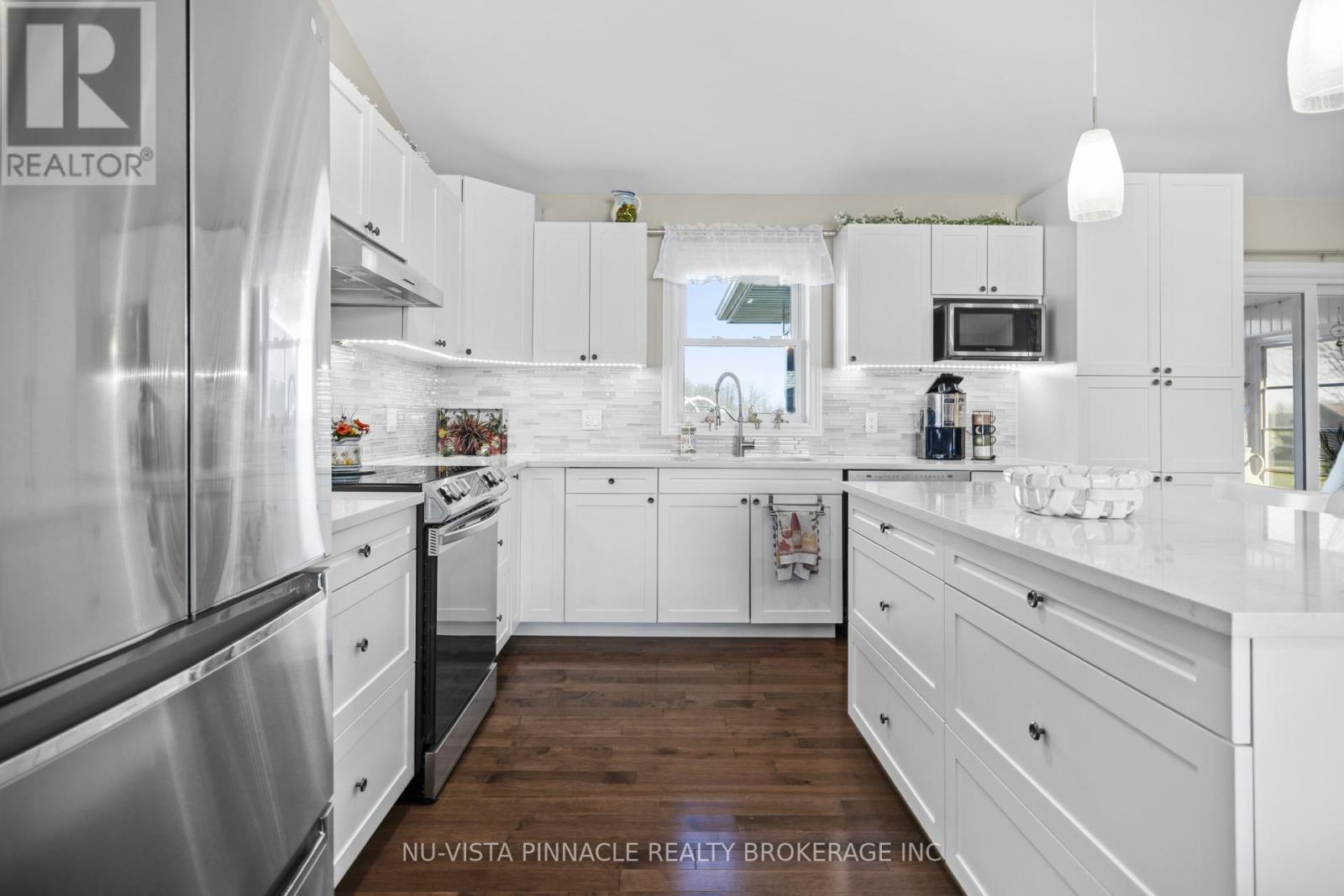 3864 St Clair Parkway, St. Clair, Ontario  N0P 2B0 - Photo 9 - X13006864