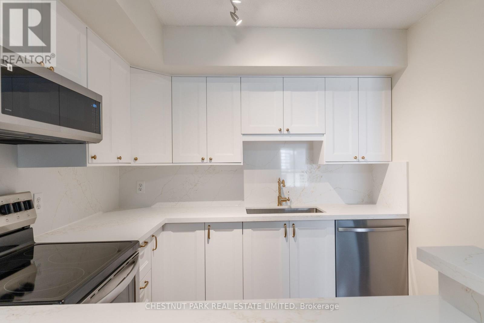 2107 - 25 The Esplanade, Toronto, Ontario  M5E 1W5 - Photo 13 - C13006764