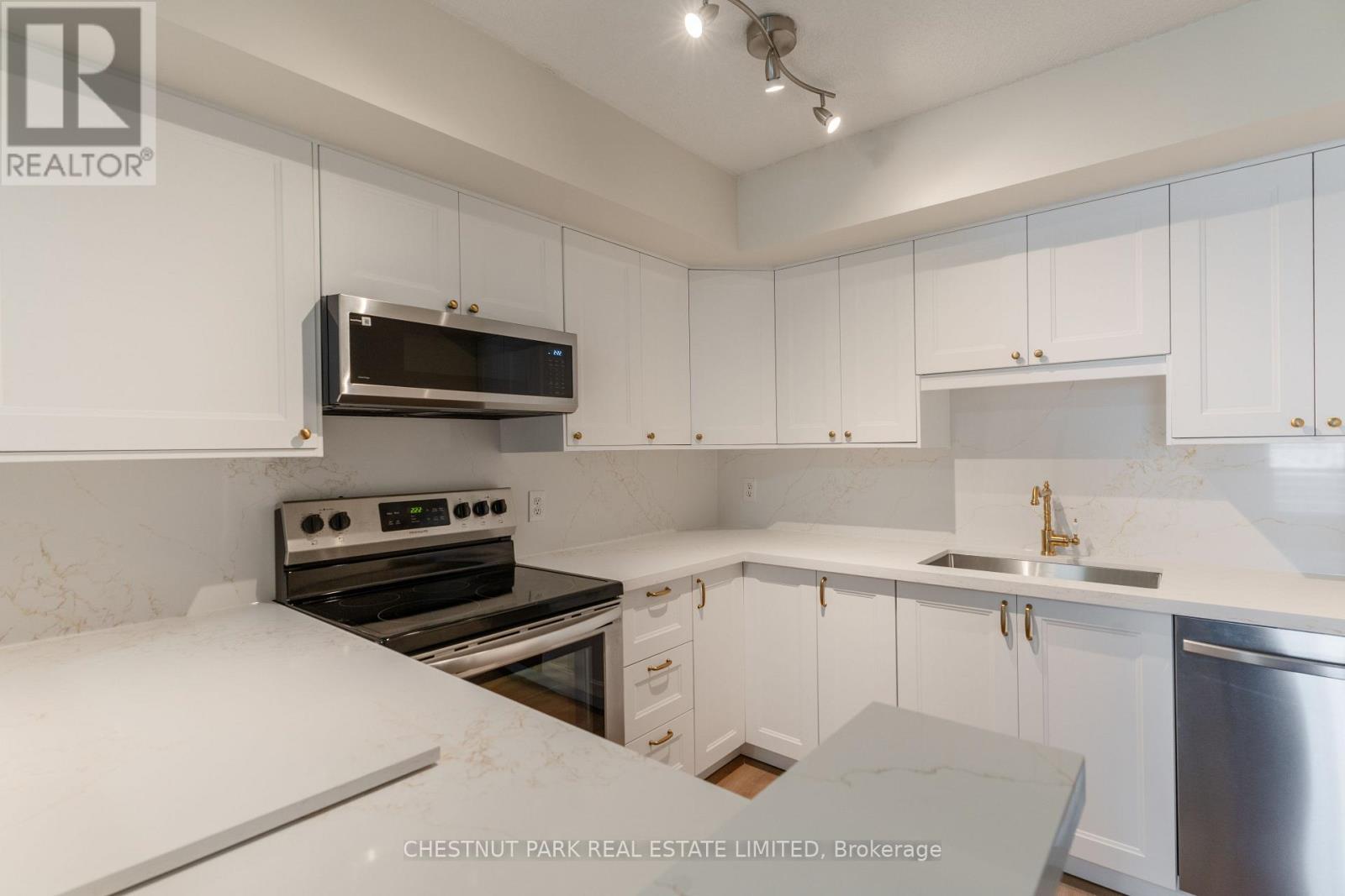 2107 - 25 The Esplanade, Toronto, Ontario  M5E 1W5 - Photo 15 - C13006764