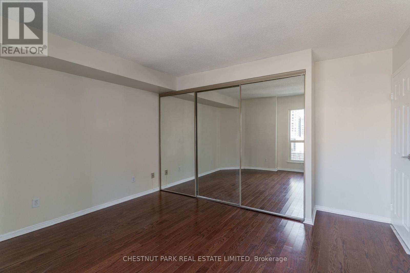 2107 - 25 The Esplanade, Toronto, Ontario  M5E 1W5 - Photo 24 - C13006764