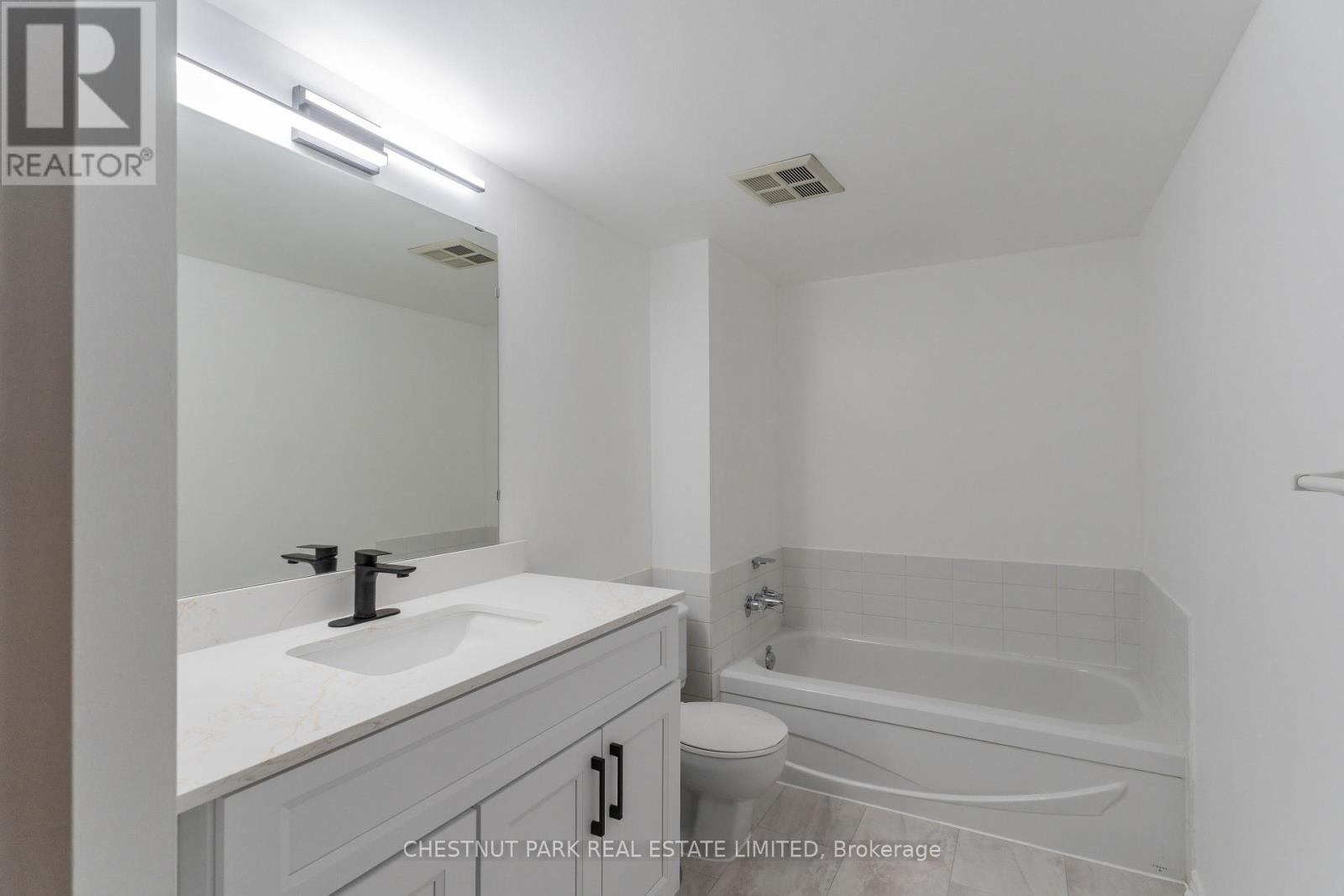 2107 - 25 The Esplanade, Toronto, Ontario  M5E 1W5 - Photo 26 - C13006764