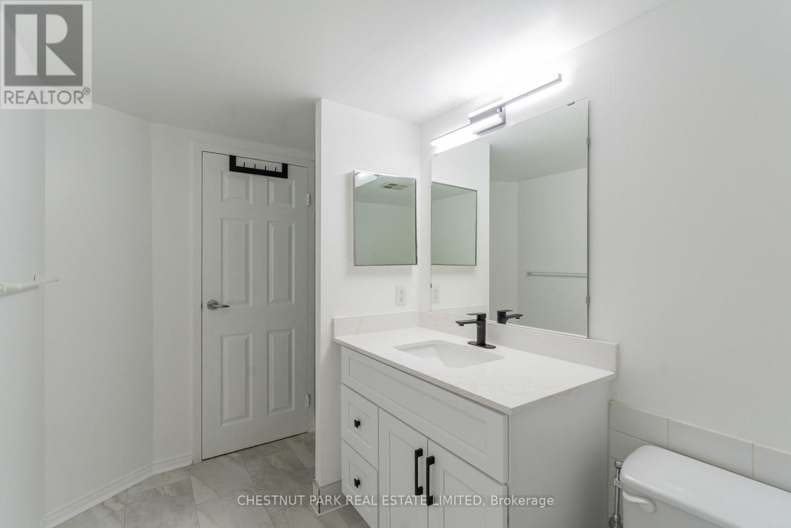 2107 - 25 The Esplanade, Toronto, Ontario  M5E 1W5 - Photo 27 - C13006764