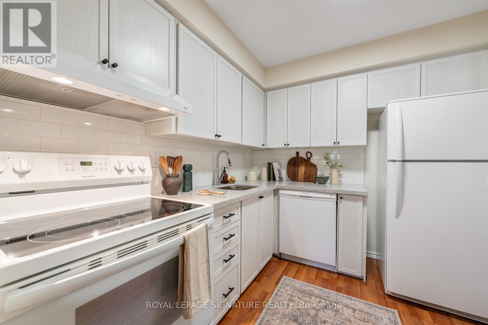 20 Crest Fern Way, Toronto, Ontario  M2J 4M2 - Photo 19 - C13006800