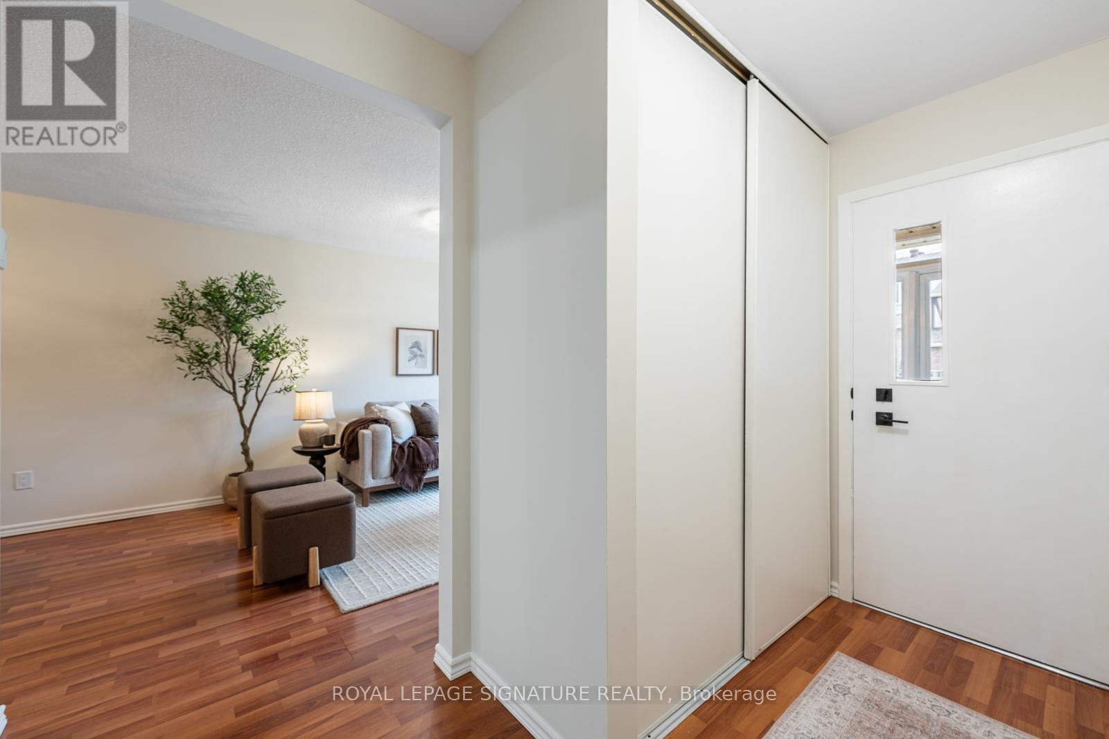 20 Crest Fern Way, Toronto, Ontario  M2J 4M2 - Photo 8 - C13006800