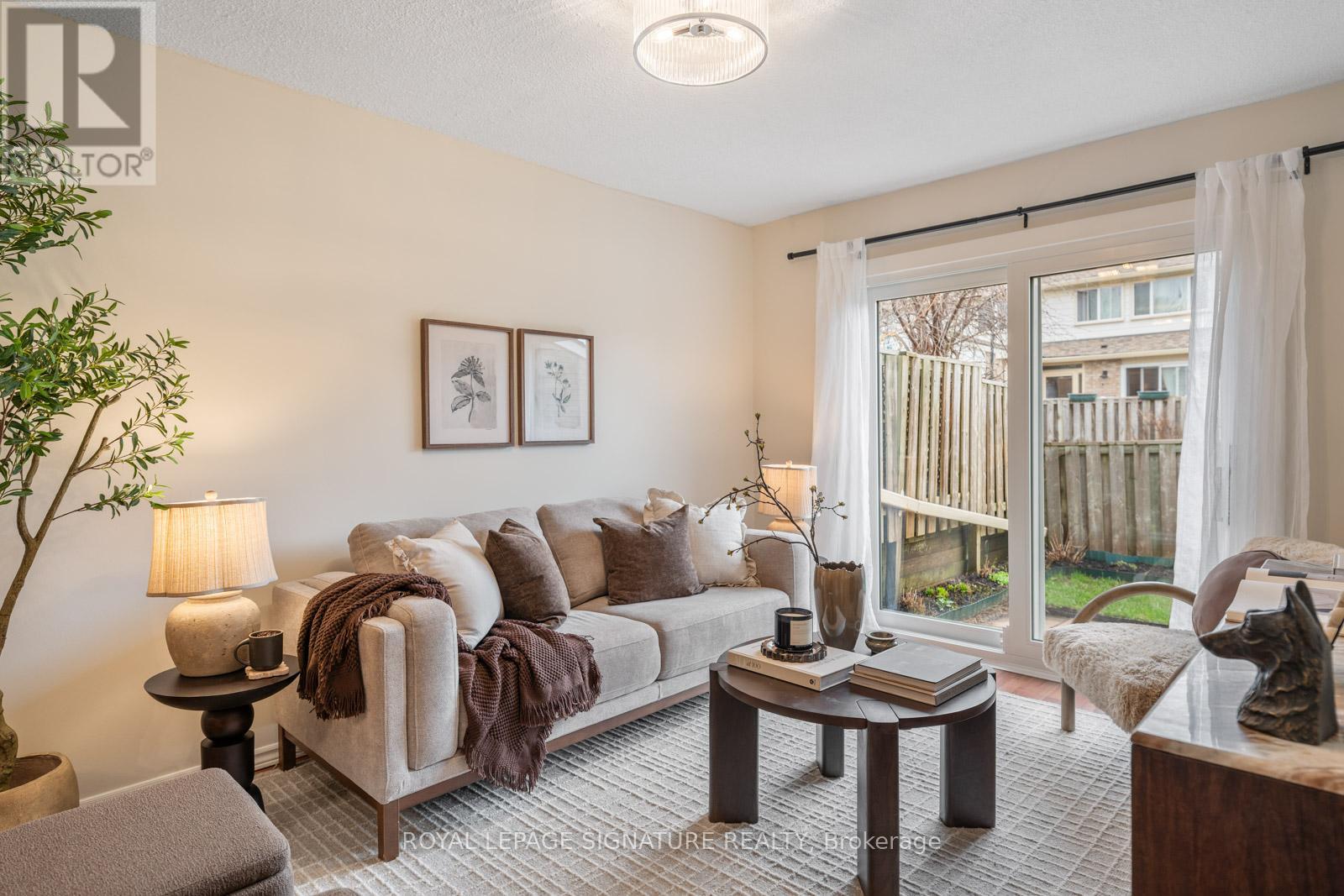 20 Crest Fern Way, Toronto, Ontario  M2J 4M2 - Photo 9 - C13006800