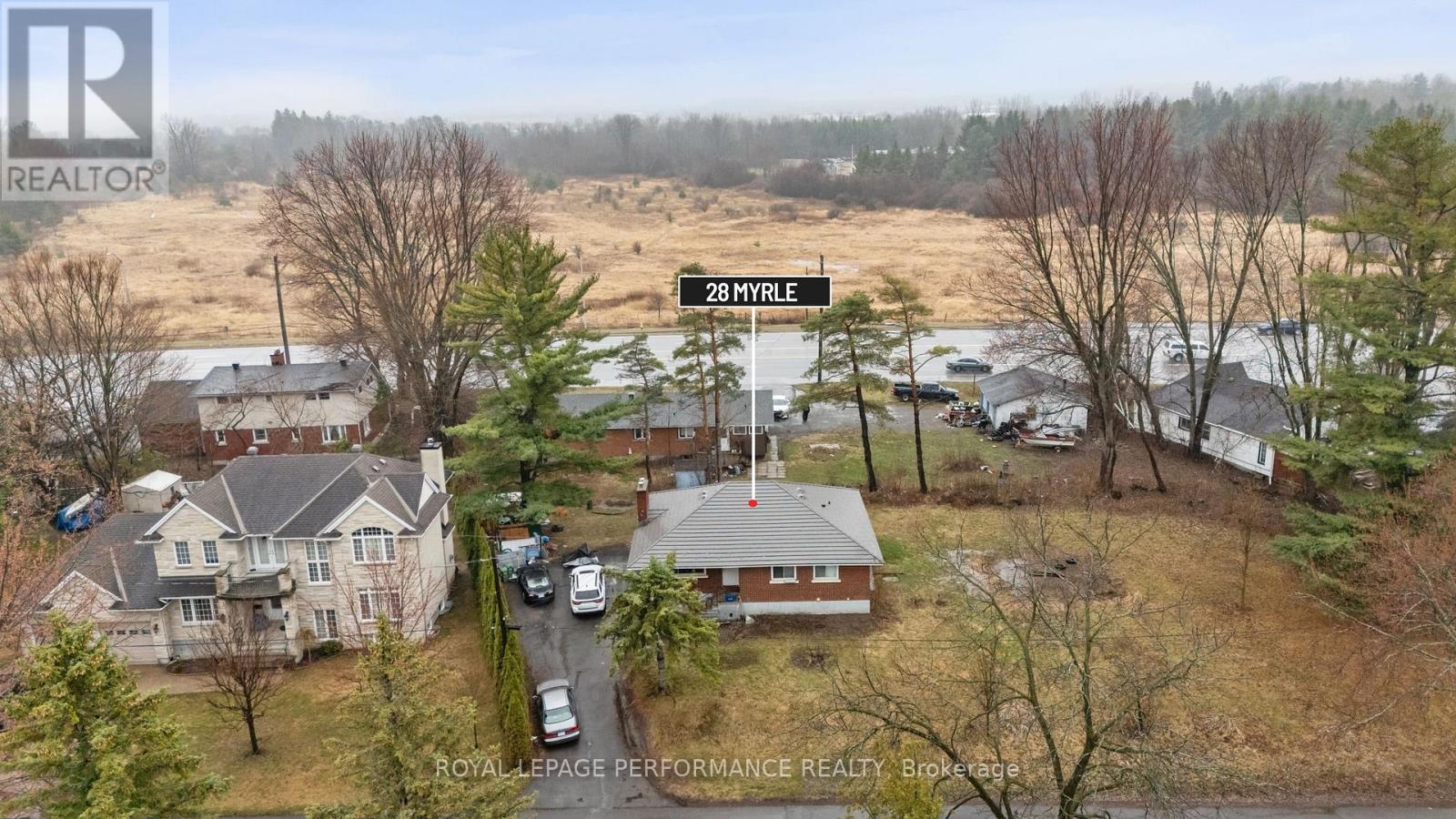 28 MYRLE AVENUE, Ottawa, Ontario