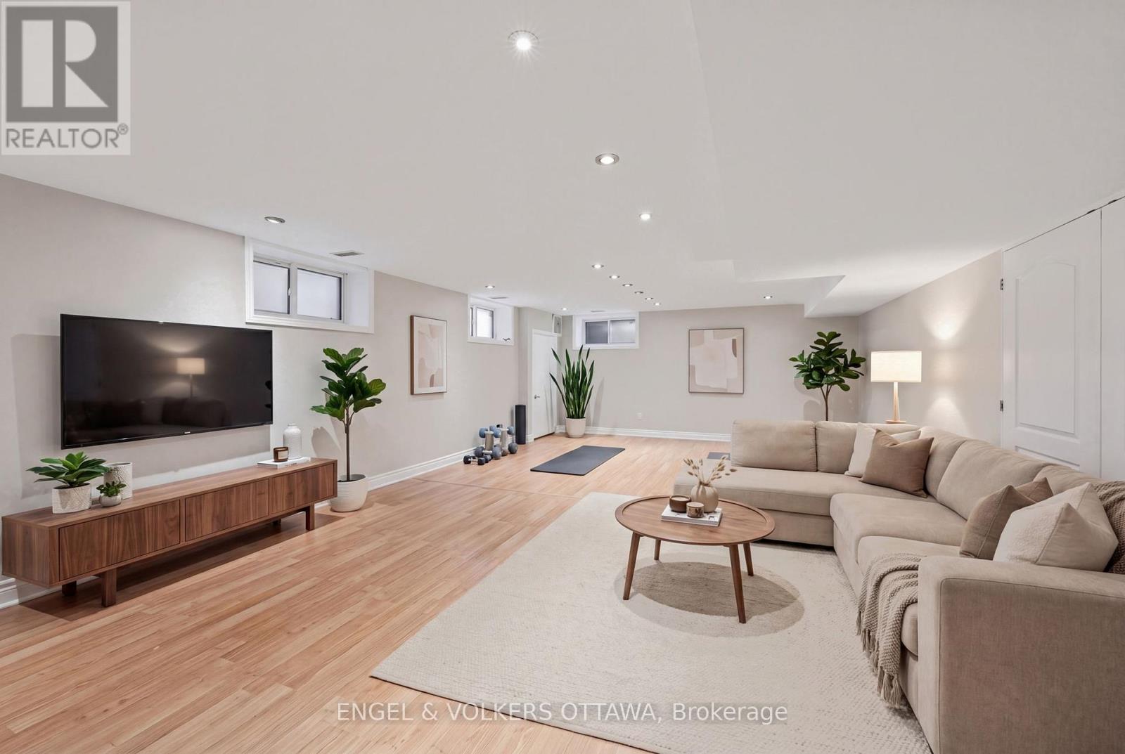 249 Atlantis Avenue, Ottawa, Ontario  K2A 1X9 - Photo 25 - X13006750