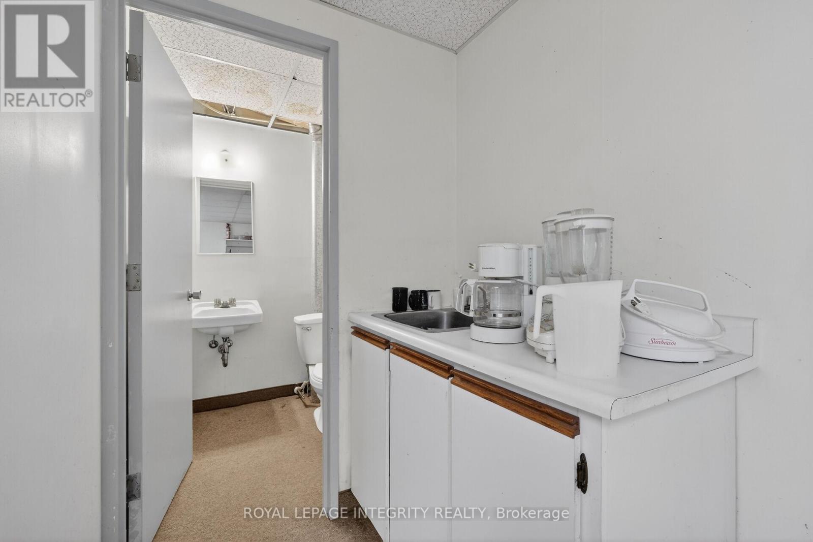 36 - 174 Colonnade Road, Ottawa, Ontario  K2E 7J5 - Photo 24 - X13006824