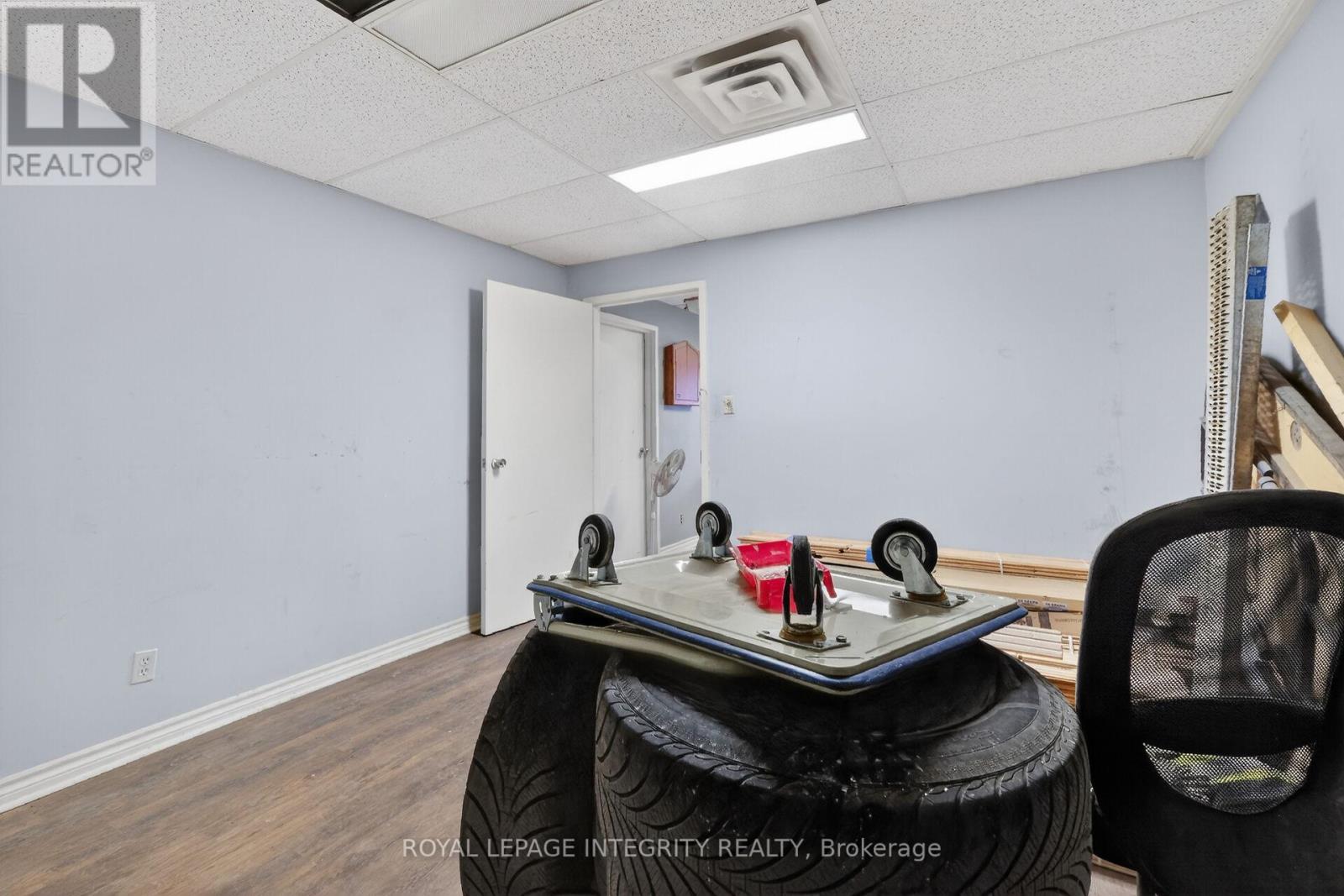 36 - 174 Colonnade Road, Ottawa, Ontario  K2E 7J5 - Photo 32 - X13006824