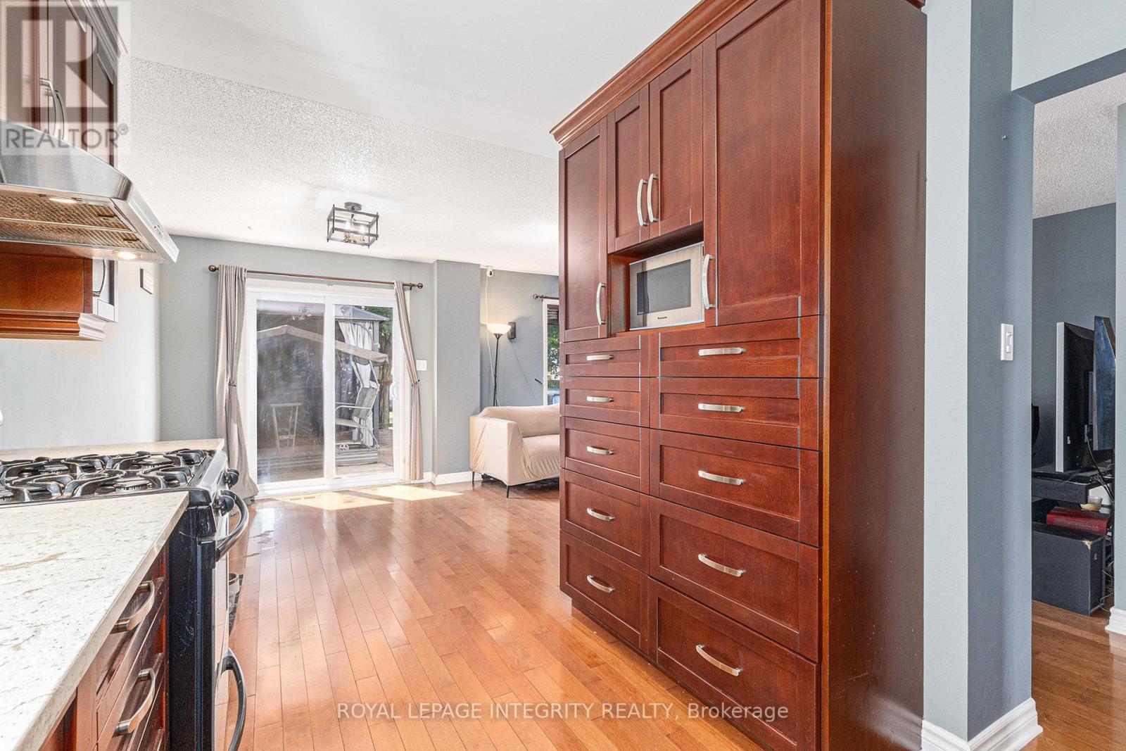 1100 Trillium Place, Clarence-Rockland, Ontario  K4K 1T1 - Photo 9 - X13006886