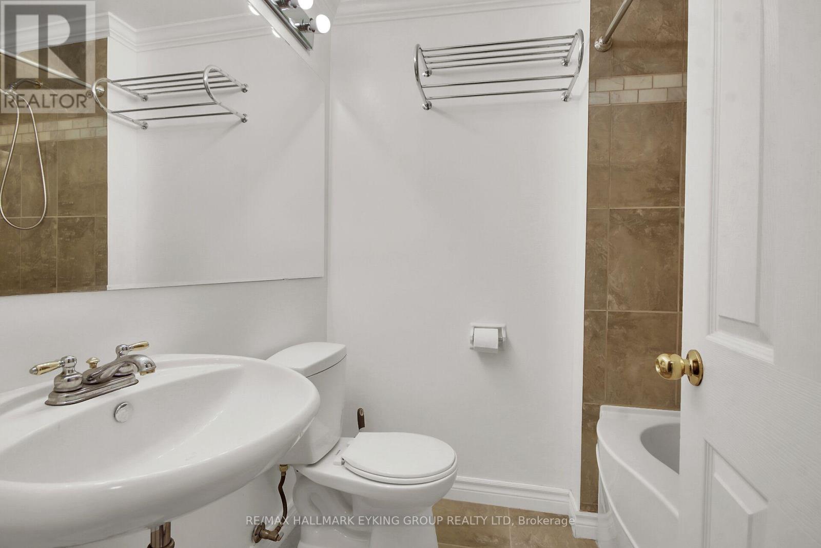 2018 Olympia Crescent, Ottawa, Ontario  K1G 2B4 - Photo 18 - X13006890