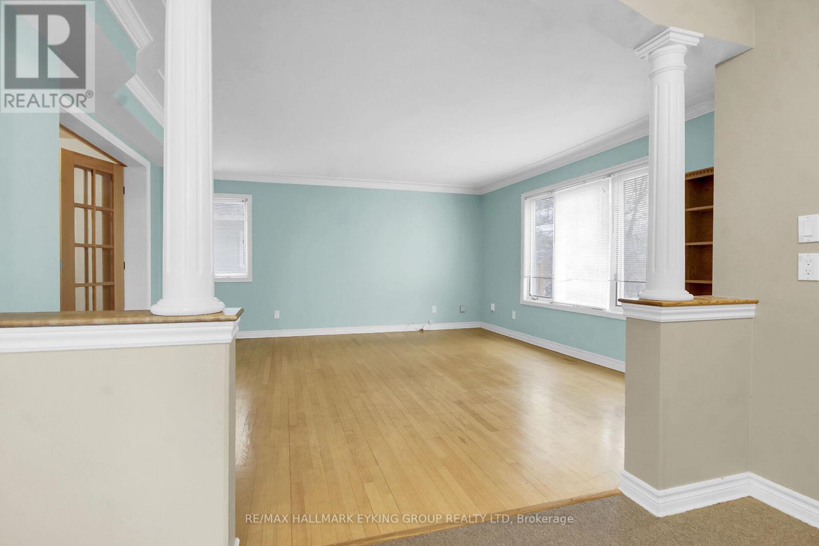 2018 Olympia Crescent, Ottawa, Ontario  K1G 2B4 - Photo 7 - X13006890