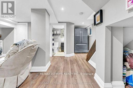 10 Oakdene Crescent, Toronto, Ontario  M4J 4H9 - Photo 32 - E13006822