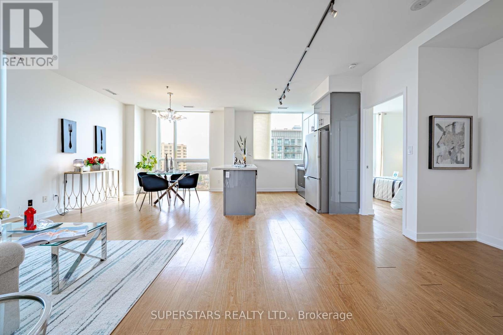 2009(Ph9) - 185 Bonis Avenue, Toronto, Ontario  M1T 0A4 - Photo 15 - E13006866