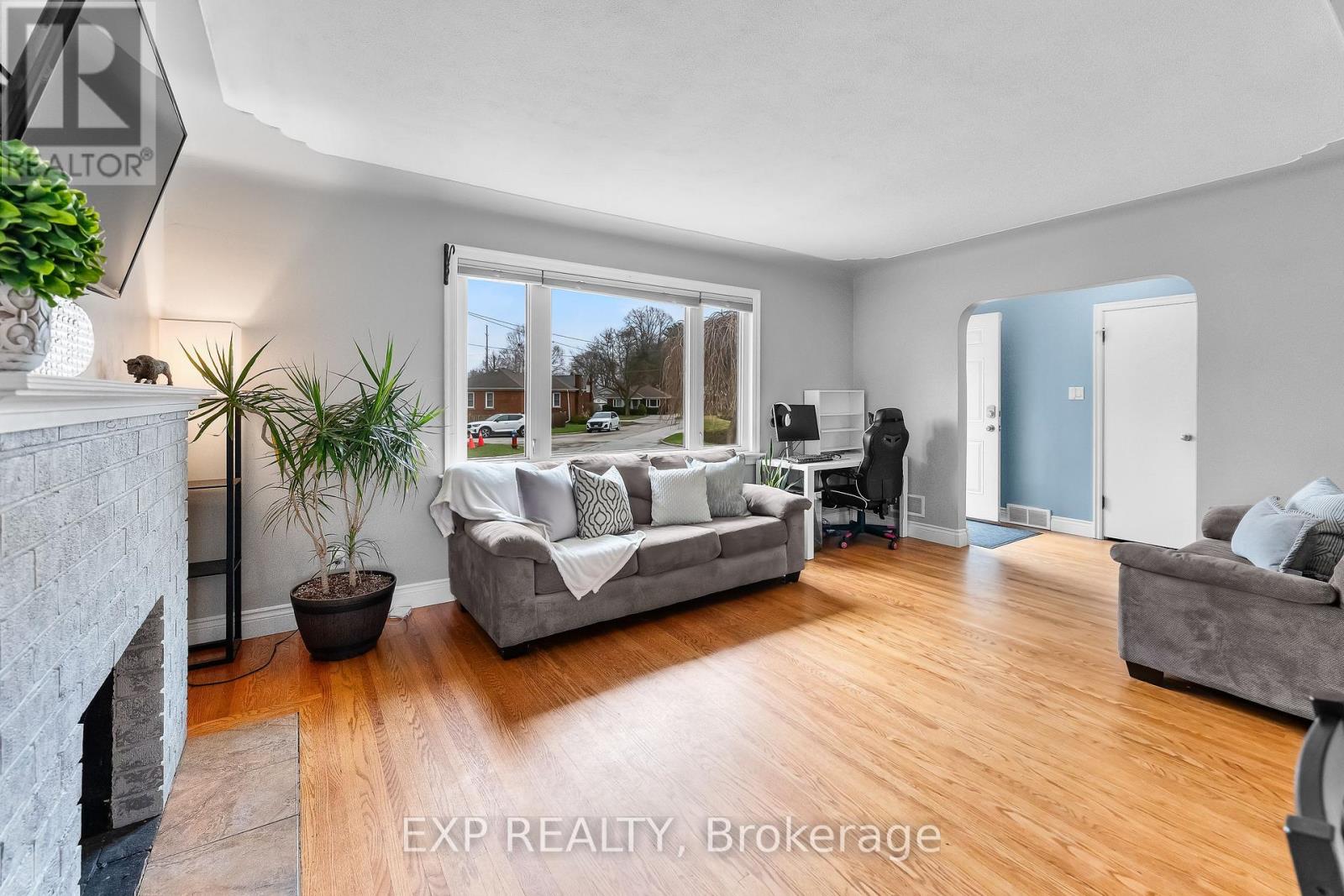 6396 Laura Crescent, Niagara Falls, Ontario  L2G 5E4 - Photo 6 - X13006776