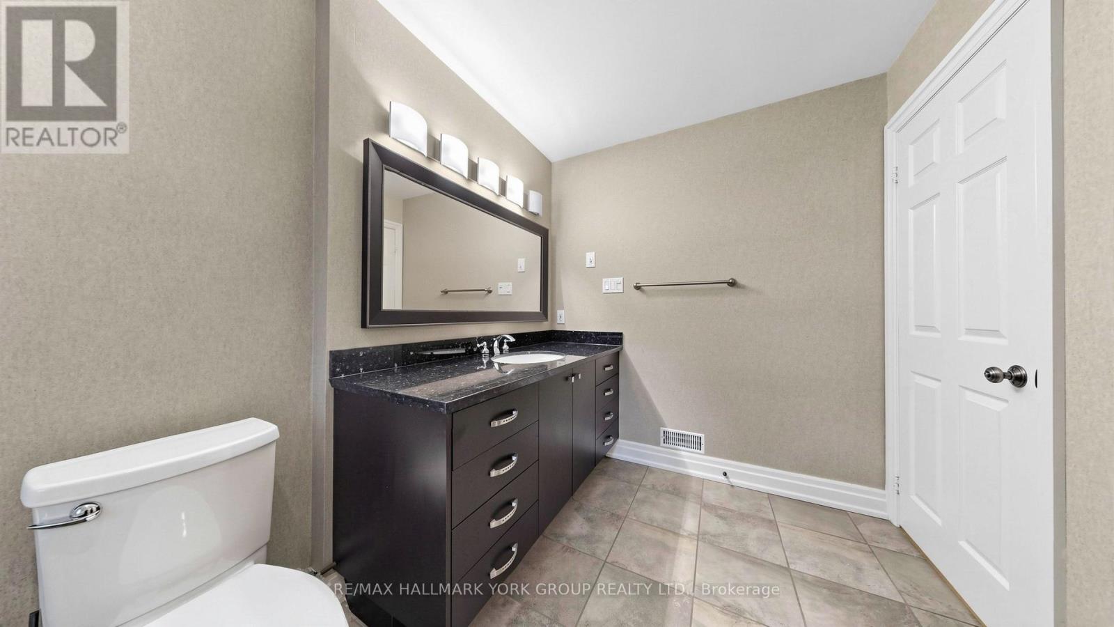 57 - 225 Meadow Lark Lane, Aurora, Ontario  L4G 0L5 - Photo 11 - N13006752