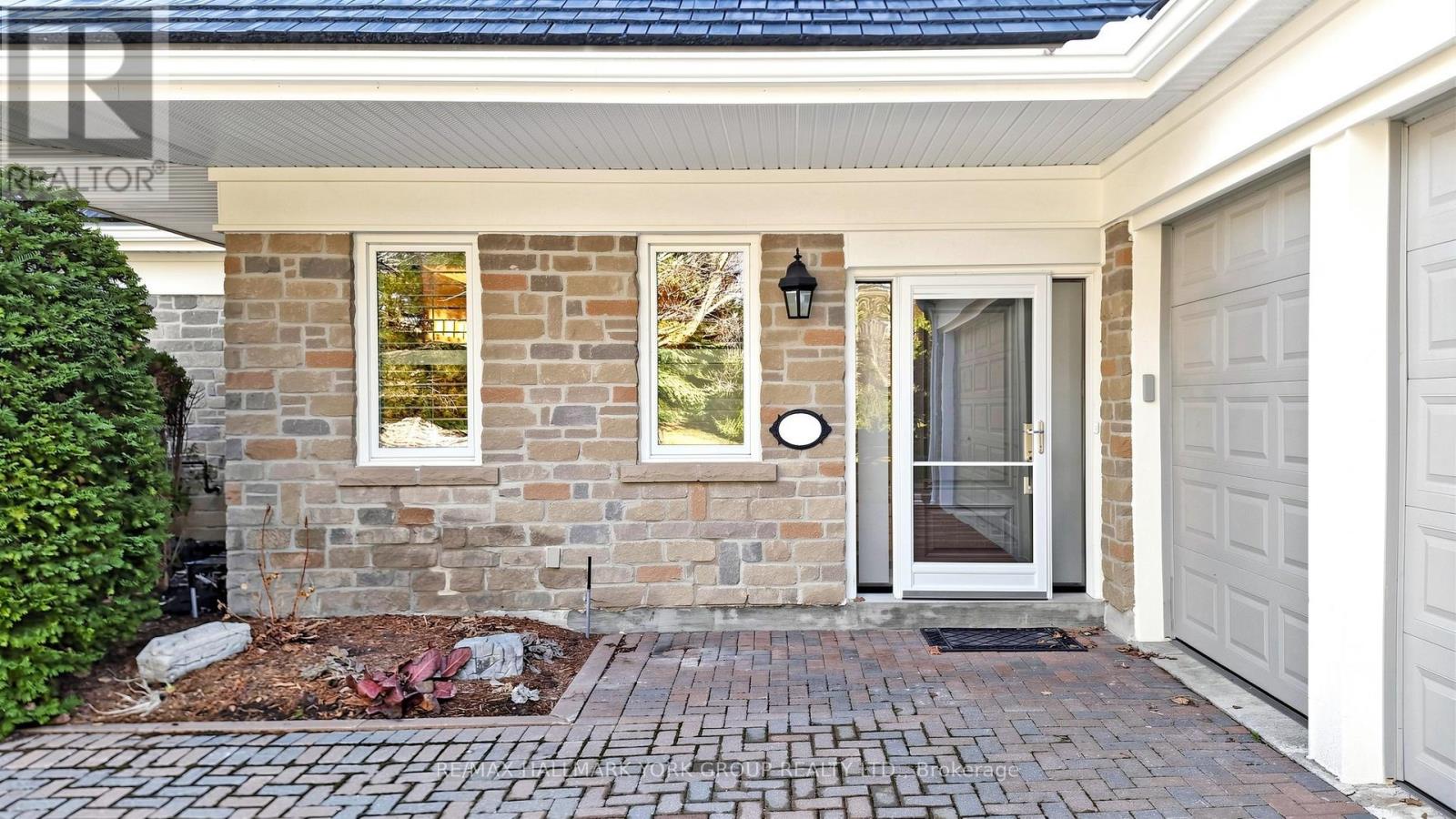 57 - 225 Meadow Lark Lane, Aurora, Ontario  L4G 0L5 - Photo 3 - N13006752