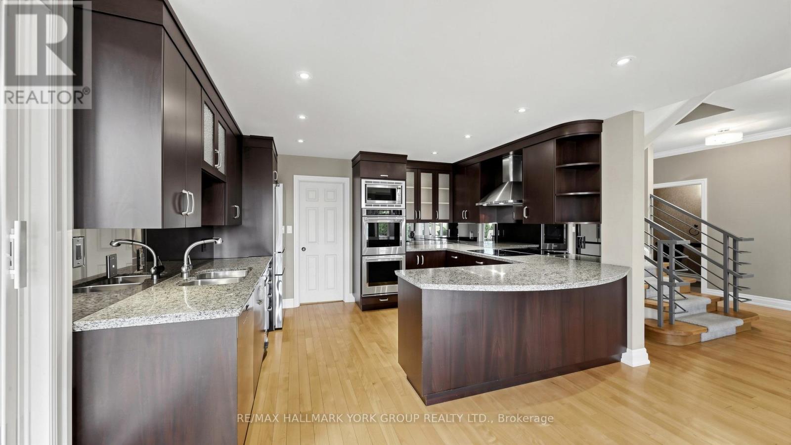 57 - 225 Meadow Lark Lane, Aurora, Ontario  L4G 0L5 - Photo 6 - N13006752