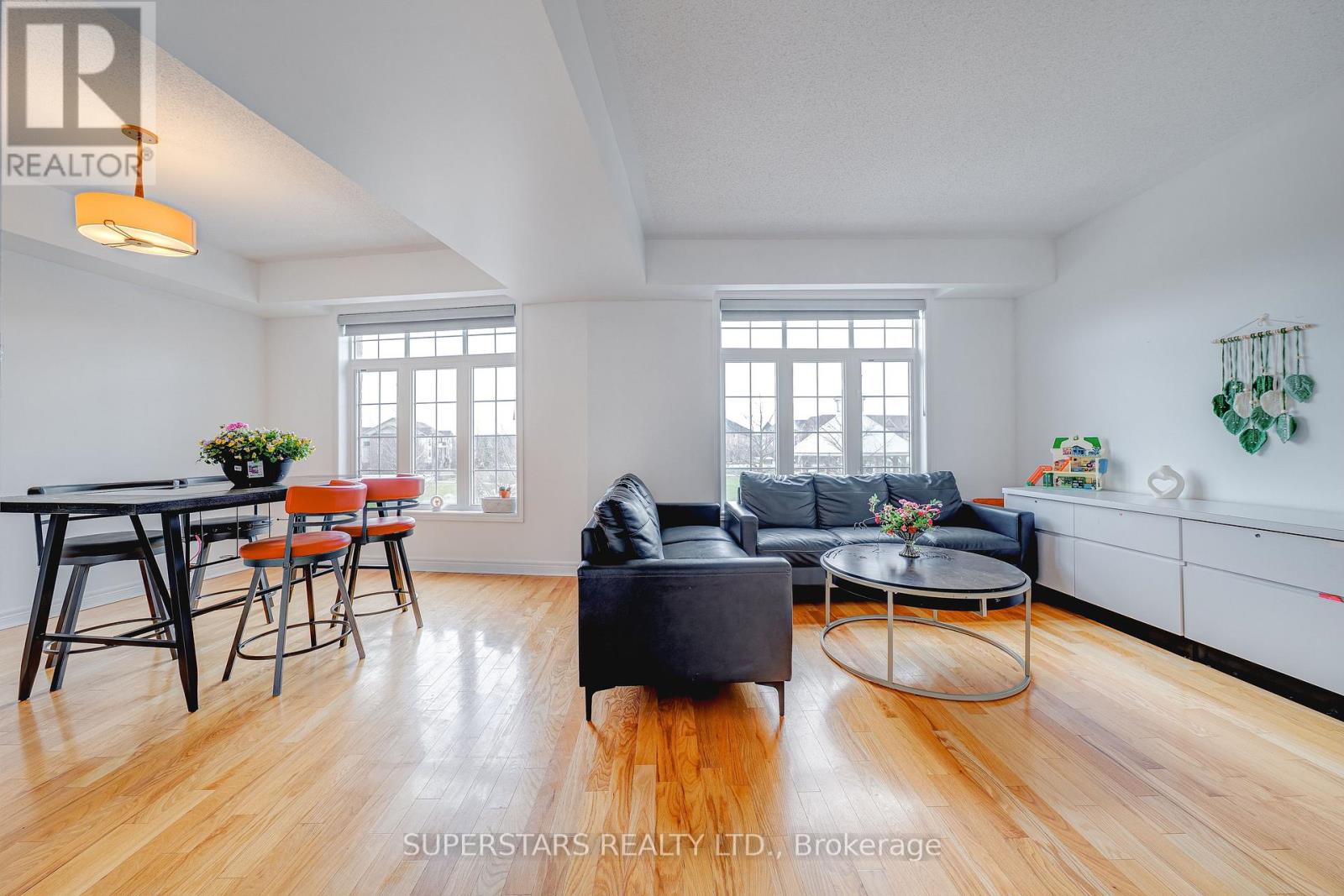 22 - 30 Greensborough Village Circle, Markham, Ontario  L6E 1Z1 - Photo 5 - N13006786