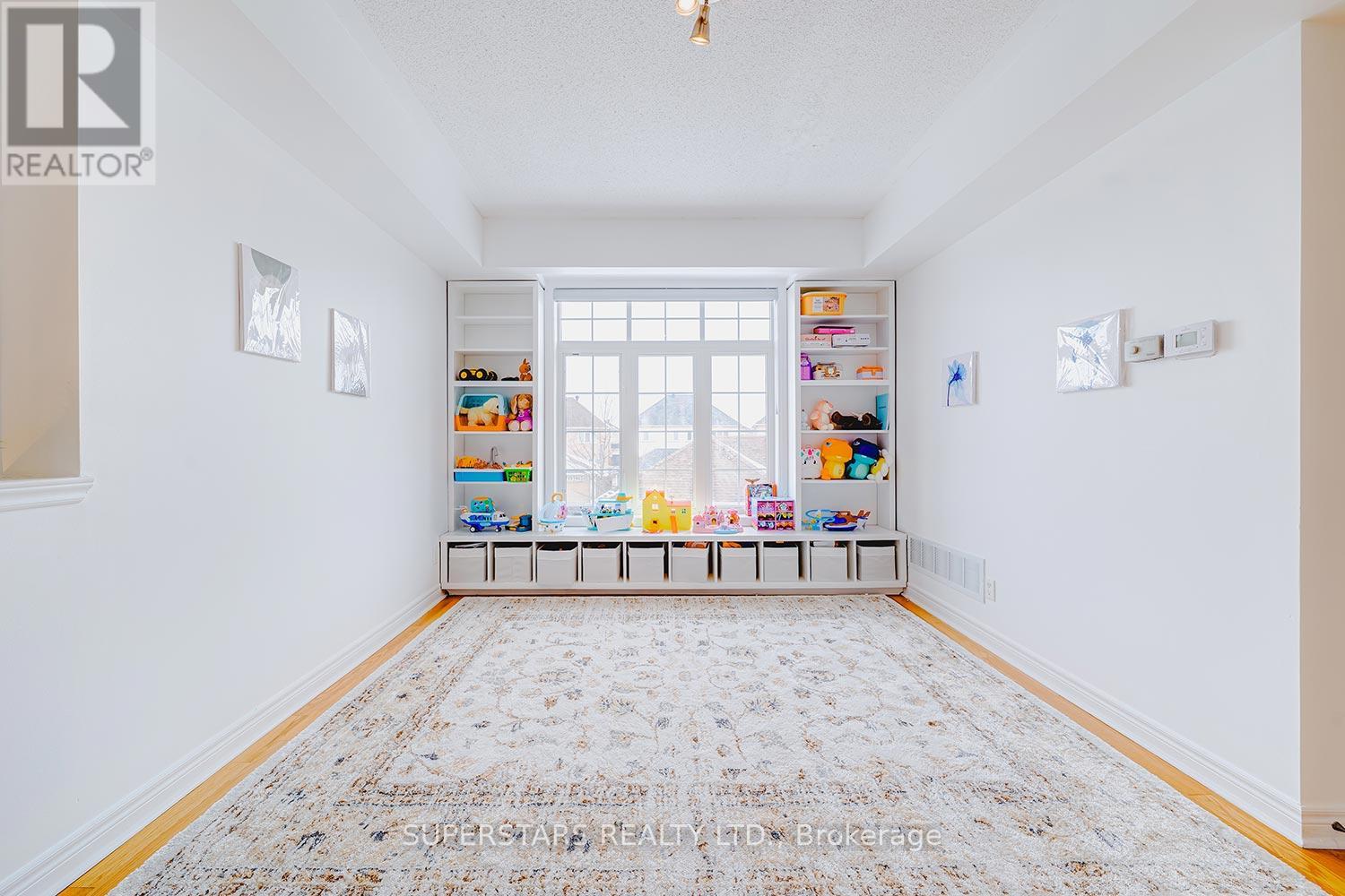 22 - 30 Greensborough Village Circle, Markham, Ontario  L6E 1Z1 - Photo 8 - N13006786