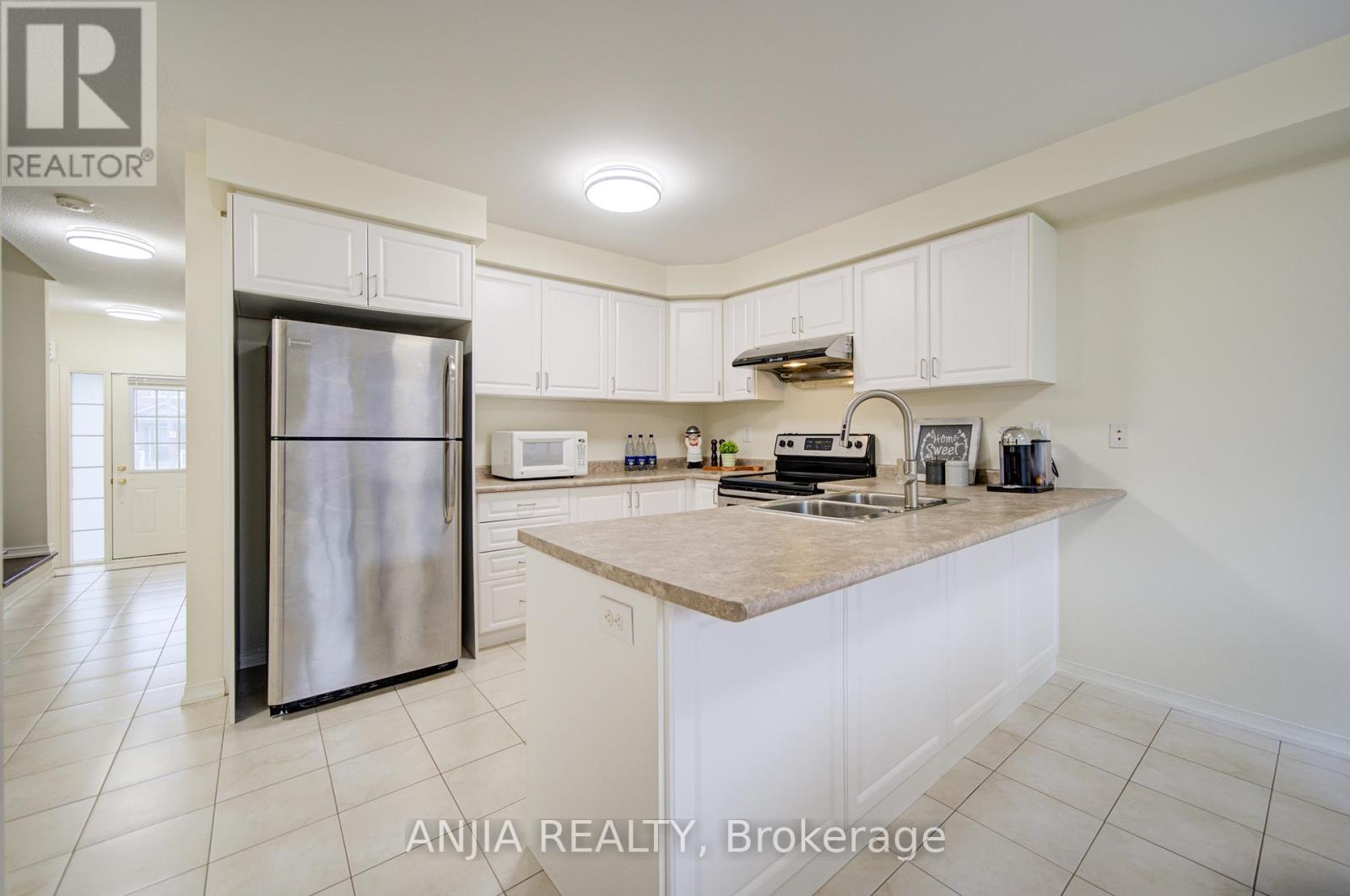 1124 Bur Oak Avenue, Markham, Ontario  L6E 0K9 - Photo 11 - N13006802