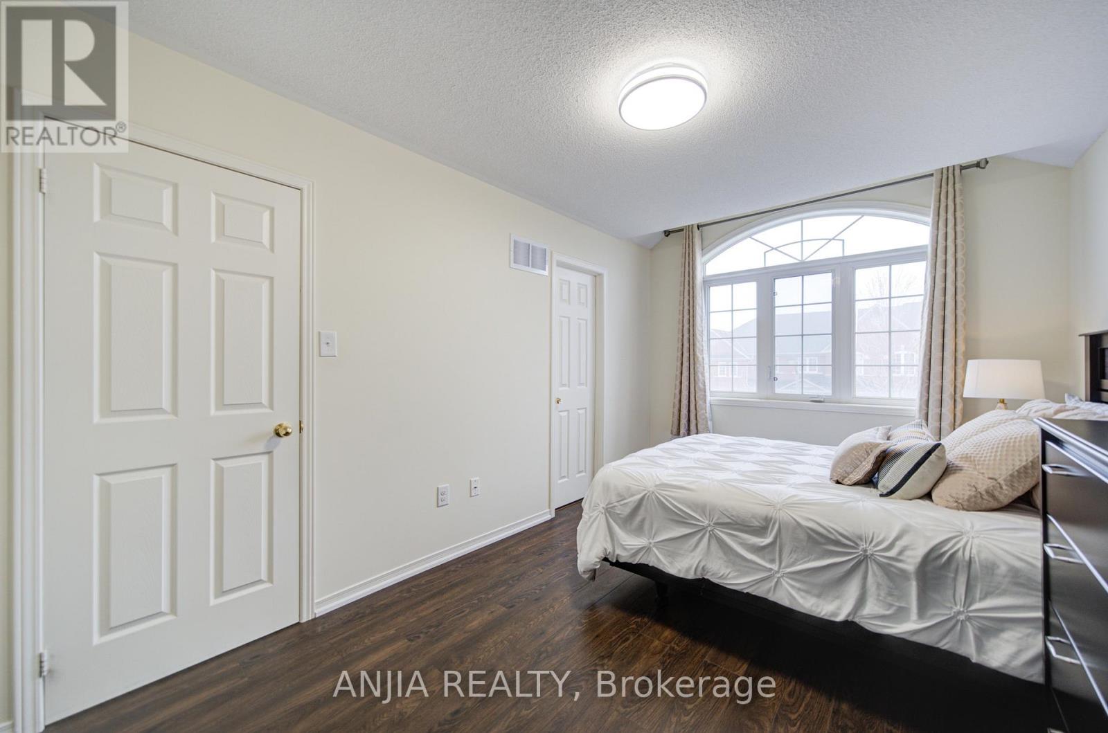 1124 Bur Oak Avenue, Markham, Ontario  L6E 0K9 - Photo 17 - N13006802