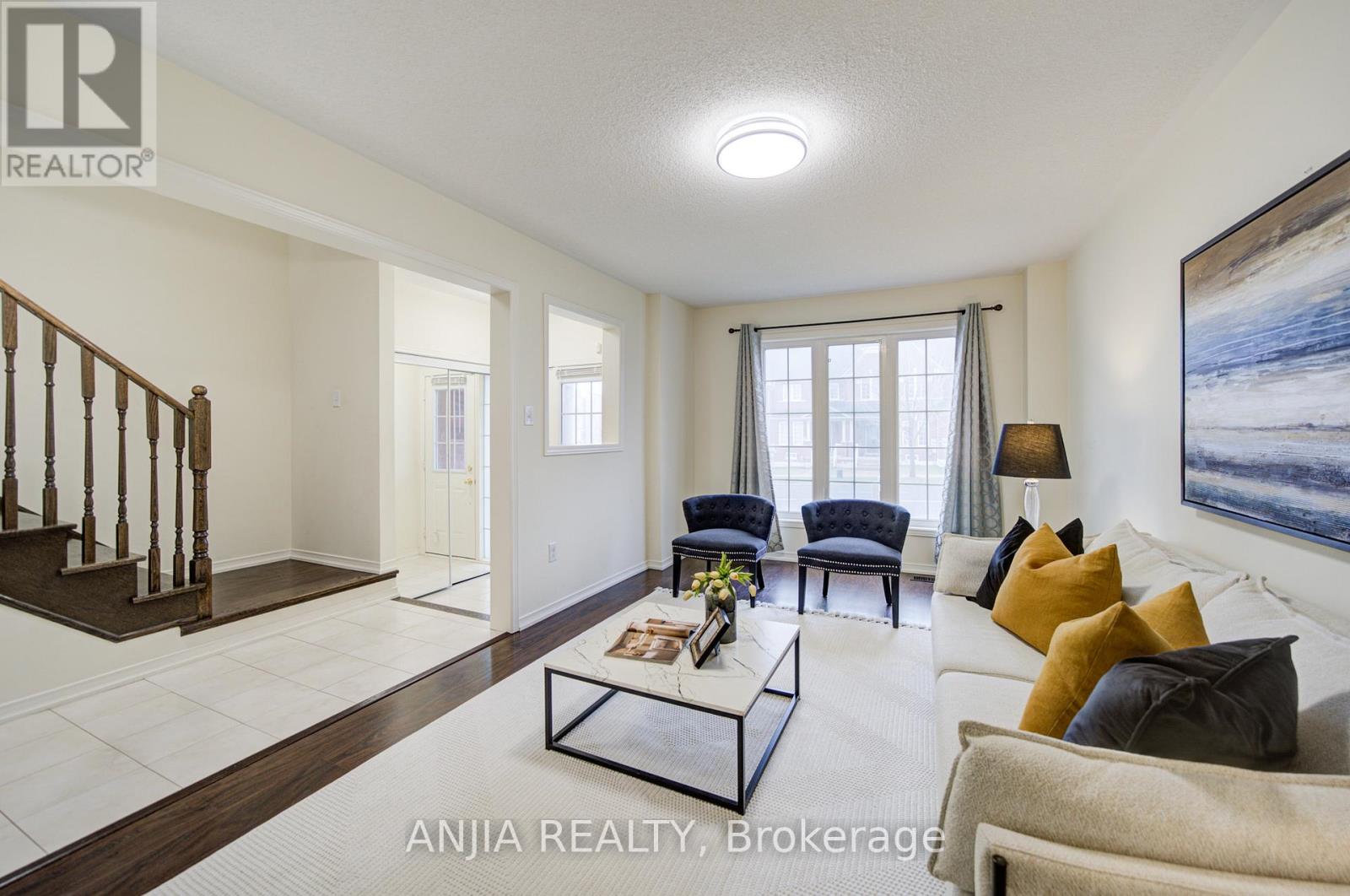 1124 Bur Oak Avenue, Markham, Ontario  L6E 0K9 - Photo 4 - N13006802