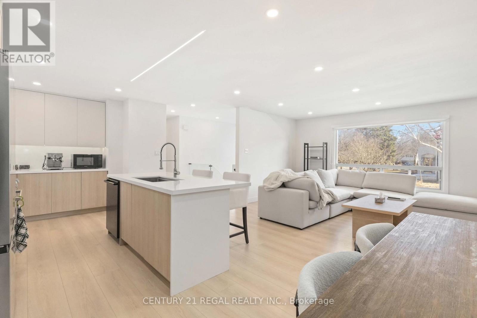 26 Sir Bedevere Place, Markham, Ontario  L3P 2W2 - Photo 11 - N13006812